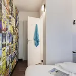 梅斯阿克蒂普尔一级方程式酒店 2*