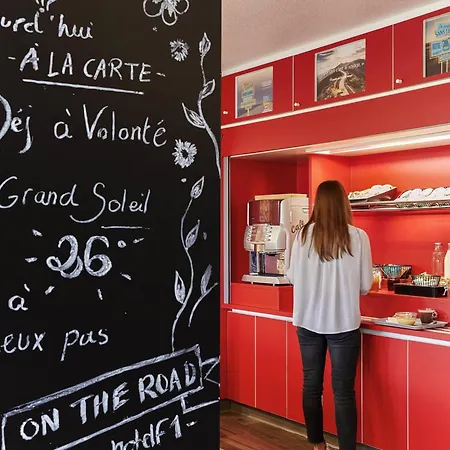 ホテル Hotelf1 Actipole 2*